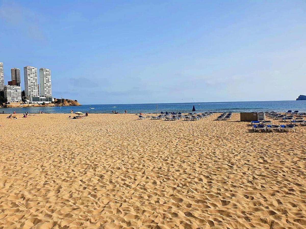 First Line Apartment With 3 Bedrooms And Seaviews Бенидорм Экстерьер фото