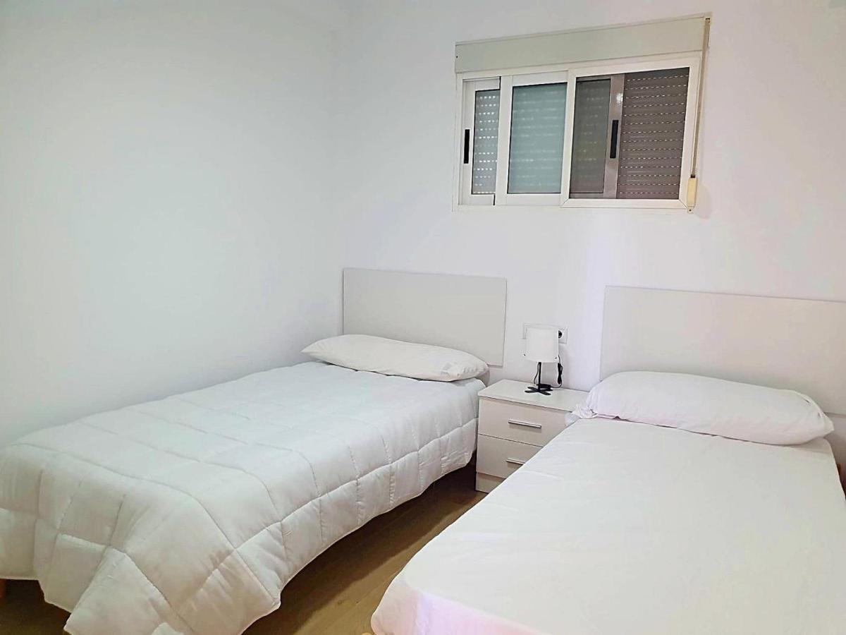 First Line Apartment With 3 Bedrooms And Seaviews Бенидорм Экстерьер фото